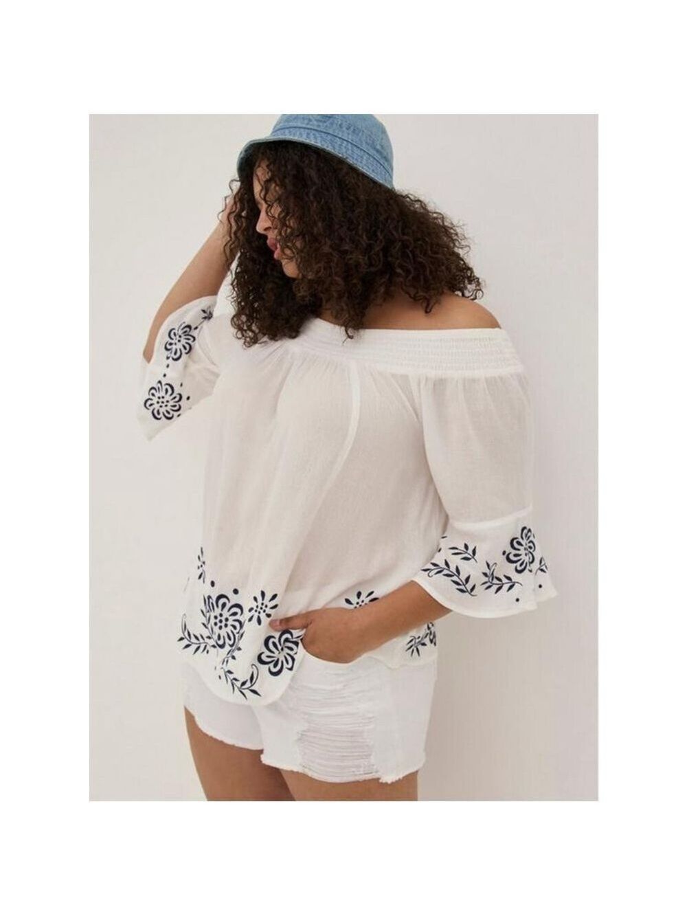 Torrid Gauze Embroidered Off-Shoulder Top Size 2X